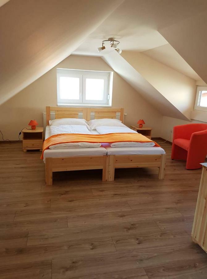 Jeruzsalemhegyi Apartman Veszprem Exterior photo